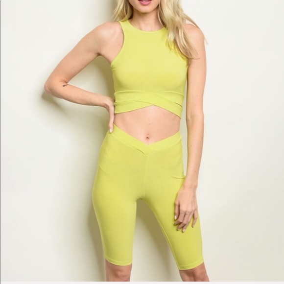 Neon lime green crop top & biker shorts set - Picture 5 of 8